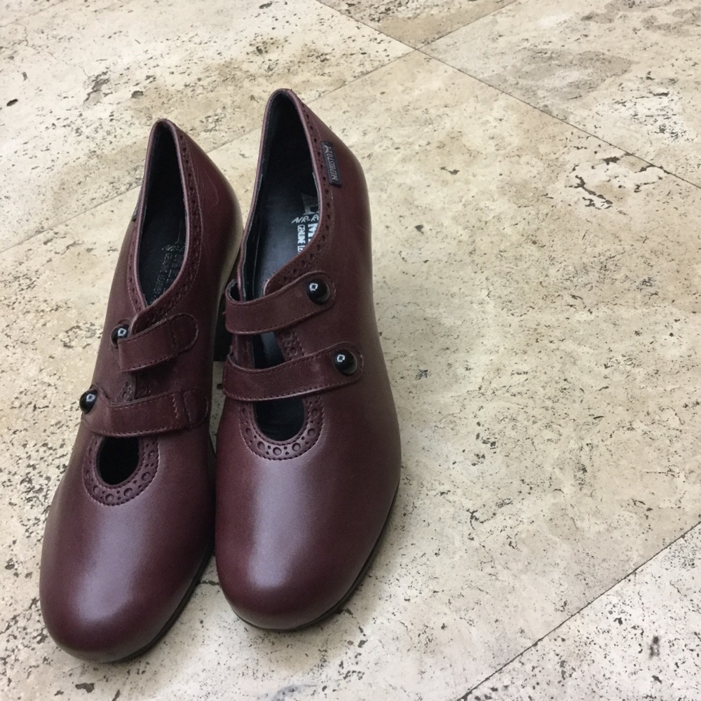 MEPHISTO


never worn, without box
no returns